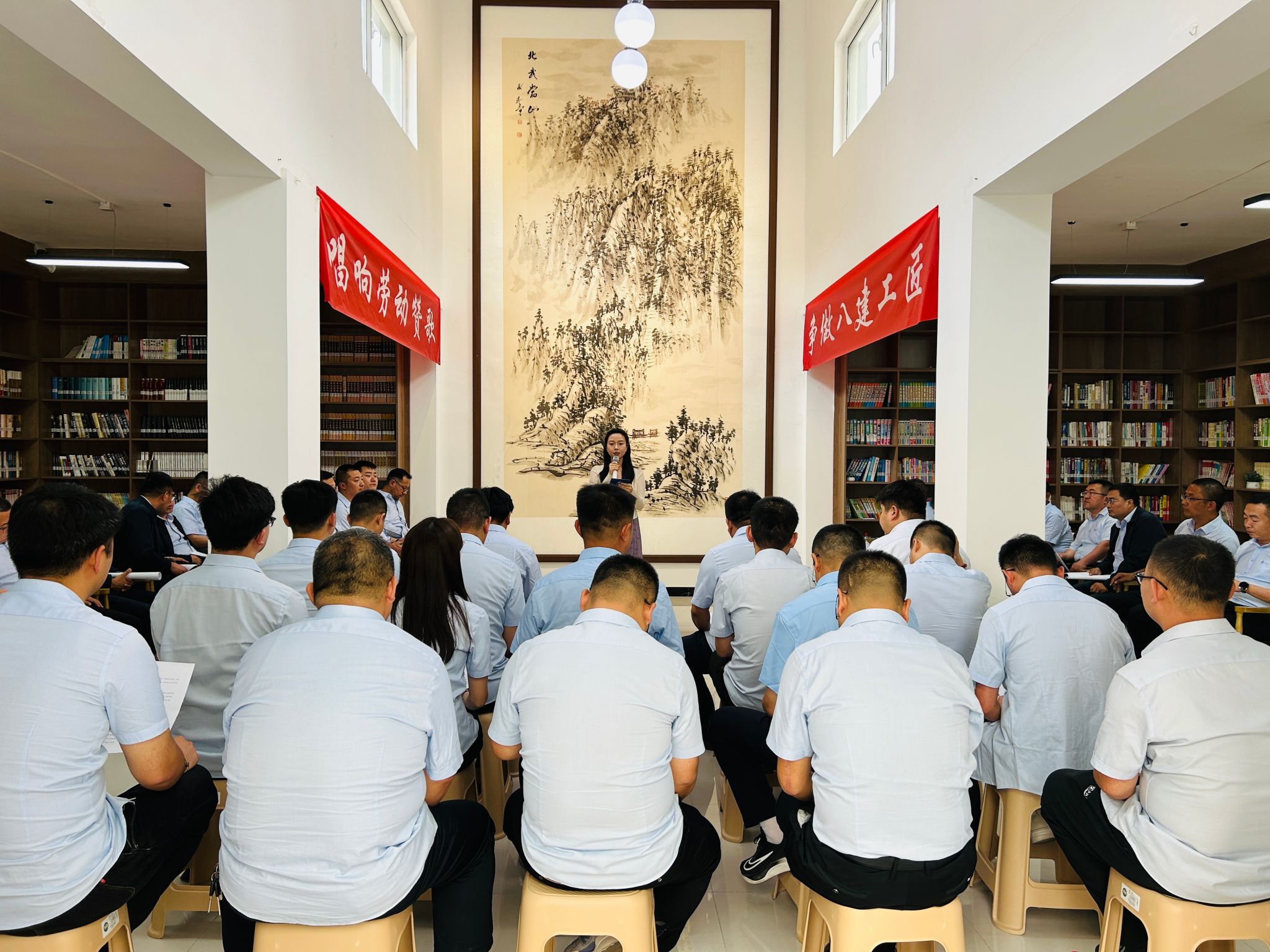山西建投八建集團舉辦主題讀書活動