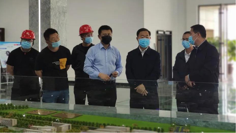 晉中市市長在山西建投總承包部承建的山西職教港項目調研指導