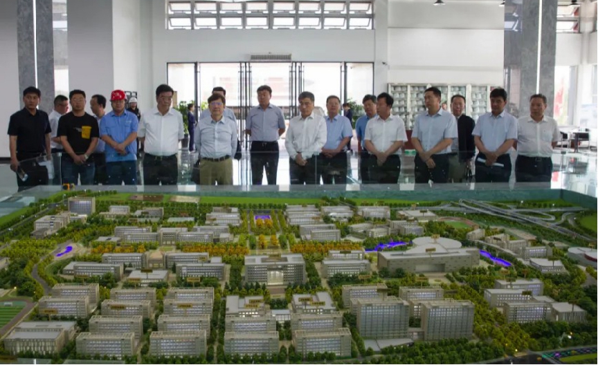 晉中市委書記在山西建投承建的山西職教港項目調研