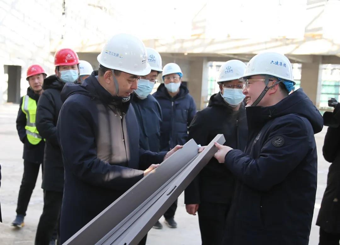 集團(tuán)領(lǐng)導(dǎo)深入山西·瀟河新城項(xiàng)目開展帶班檢查暨新春慰問活動
