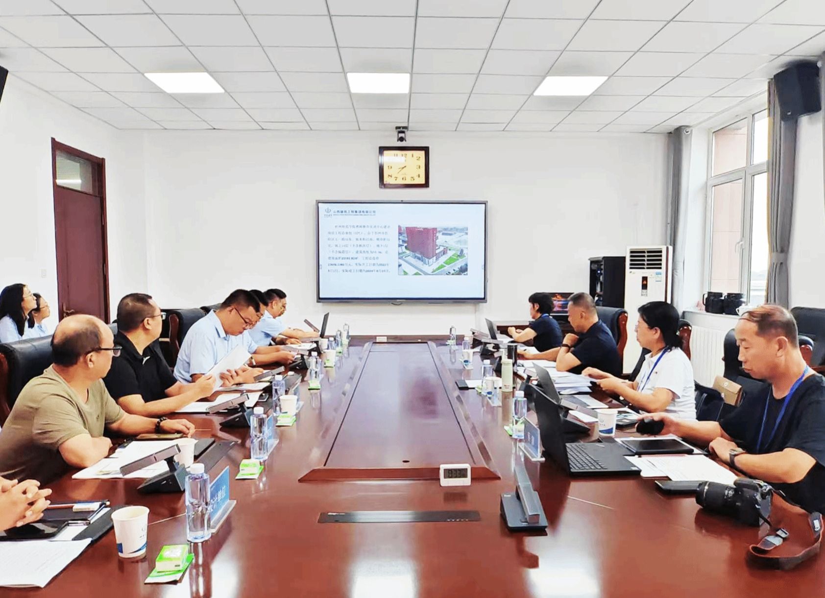 山西建投建工集團(tuán)忻州師范學(xué)院實(shí)訓(xùn)樓項(xiàng)目通過(guò)山西省“三晉杯”建筑裝飾工程等級(jí)評(píng)價(jià)驗(yàn)收