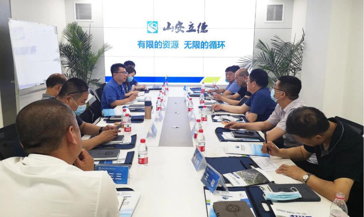 山西省工信廳調(diào)研山西建投安裝集團投資建設的綜改區(qū)瀟河園區(qū)建筑垃圾資源化處理項目