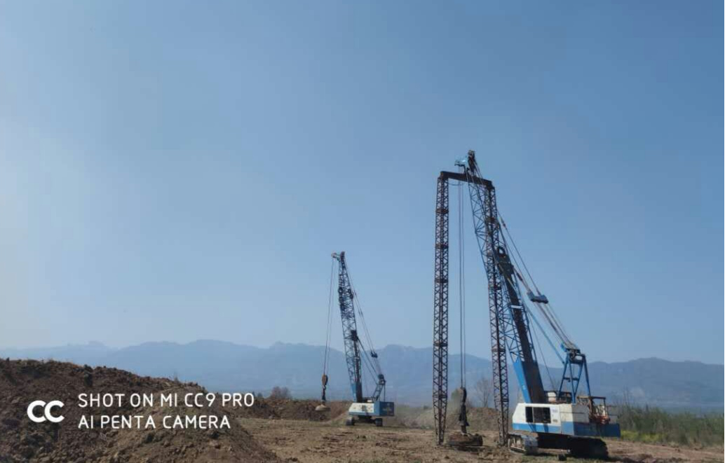 山西省芮城縣縣長帶隊到山西建投機(jī)械化集團(tuán)承建的芮城機(jī)場項目調(diào)研