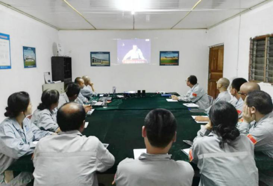 六建集團國際事業(yè)部中非區(qū)域經(jīng)理部黨支部開展“兩學一做”學習教育