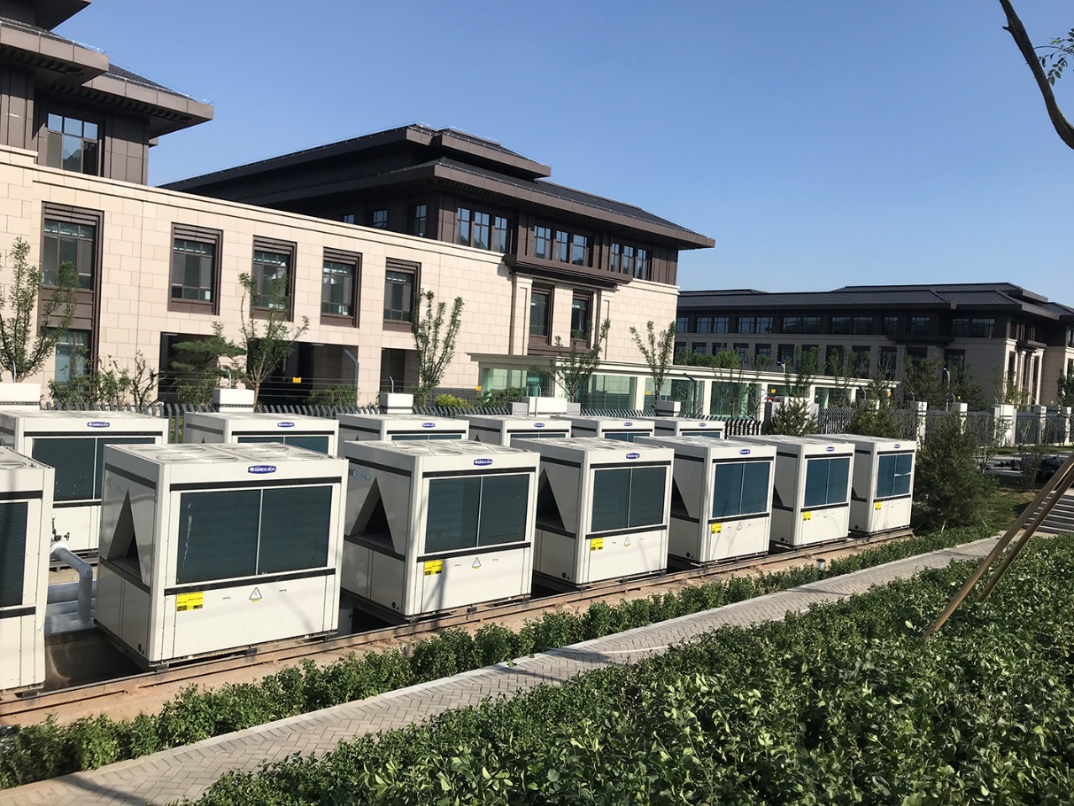 太原市委常委、紀(jì)委書記、監(jiān)委主任在山西建投四建集團(tuán)承建的太原市廉政教育基地項(xiàng)目調(diào)研