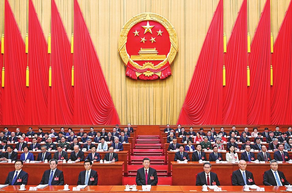 十四屆全國人大二次會議在京開幕