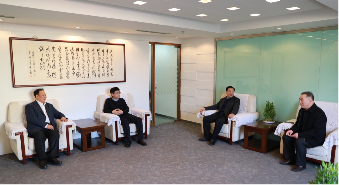 山西建投機(jī)械化集團(tuán)與中施企協(xié)深度交流