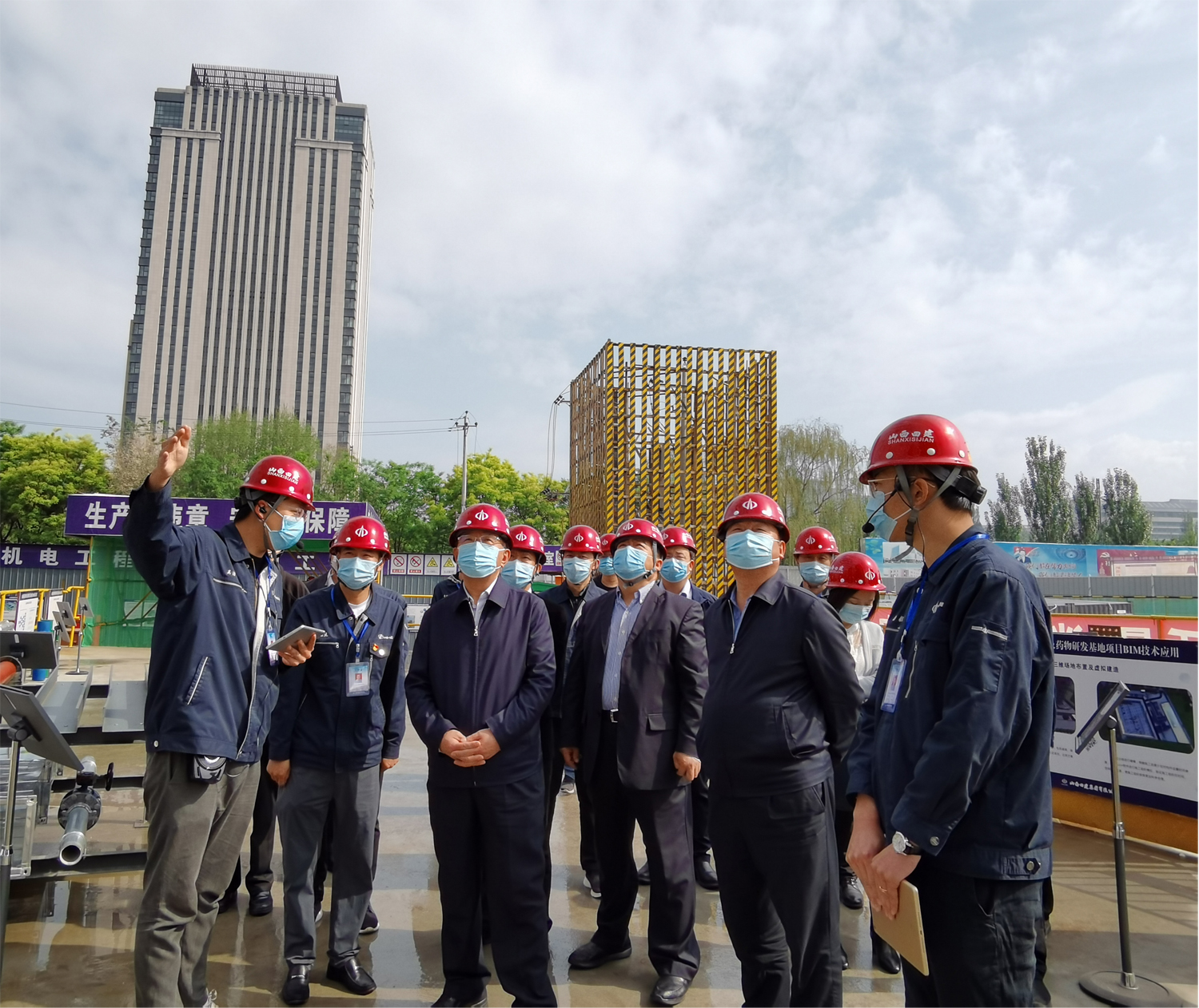 山西省委開發(fā)區(qū)常態(tài)化督導組在山西建投四建集團承建的山西基因診斷及藥物研發(fā)基地項目調研
