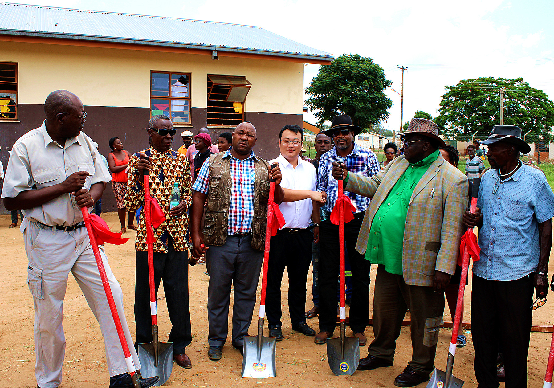 山西建投國(guó)合公司承建納米比亞學(xué)校項(xiàng)目開(kāi)工儀式隆重舉行