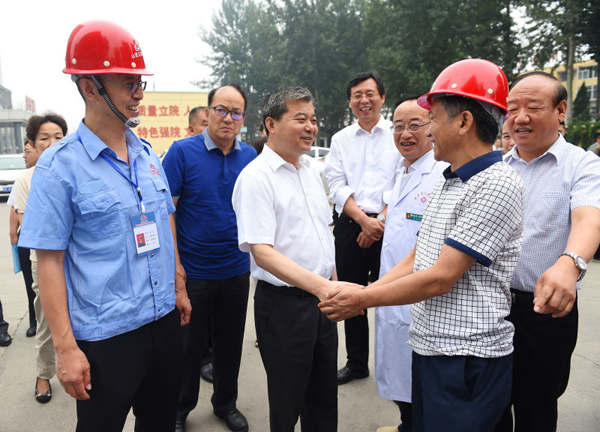 山西省副省長羅清宇一行調(diào)研山西五建集團(tuán)高平市人民醫(yī)院醫(yī)技綜合樓項目